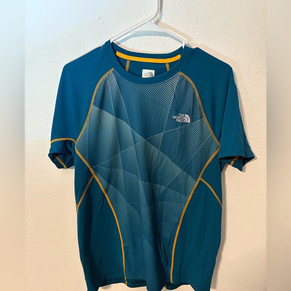 The North Face Blue and Yellow Athletic T-Shirt Men’s‎ Small